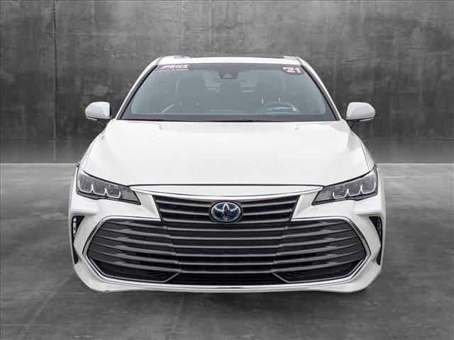 2021 Toyota Avalon Hybrid XLE