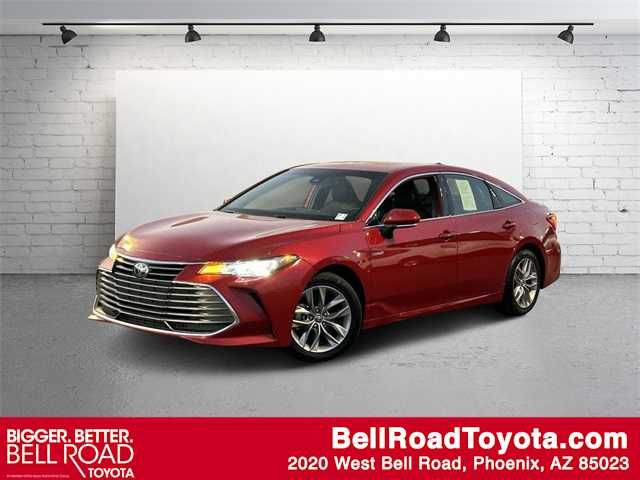 2021 Toyota Avalon Hybrid XLE