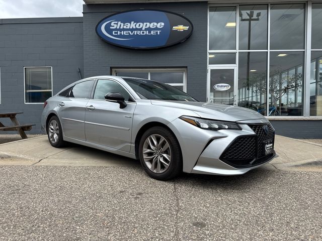2021 Toyota Avalon Hybrid XSE