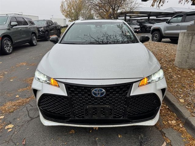 2021 Toyota Avalon Hybrid XSE