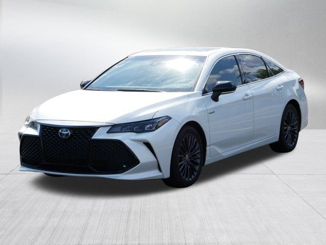 2021 Toyota Avalon Hybrid XSE