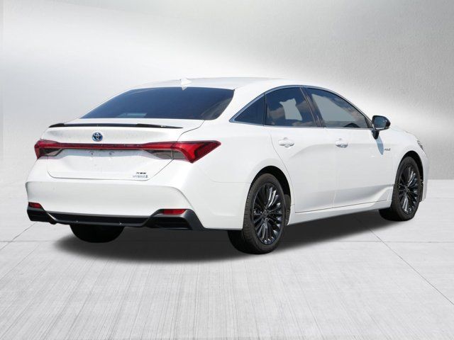 2021 Toyota Avalon Hybrid XSE