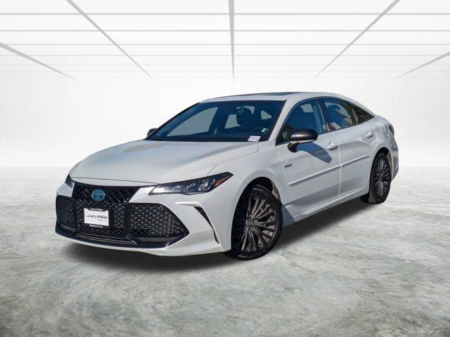 2021 Toyota Avalon Hybrid XSE