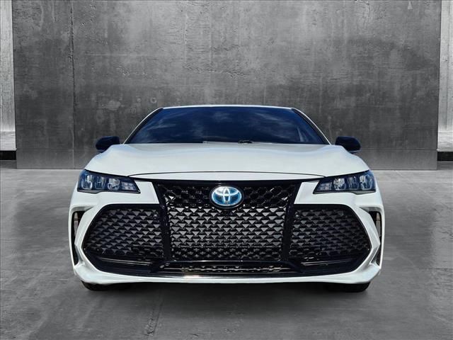 2021 Toyota Avalon Hybrid XSE