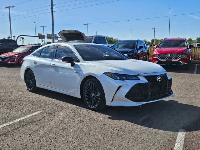 2021 Toyota Avalon Hybrid XSE