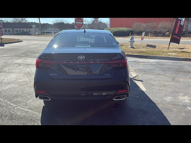 2021 Toyota Avalon XLE