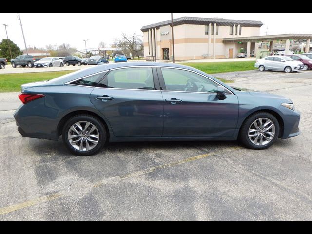 2021 Toyota Avalon XLE