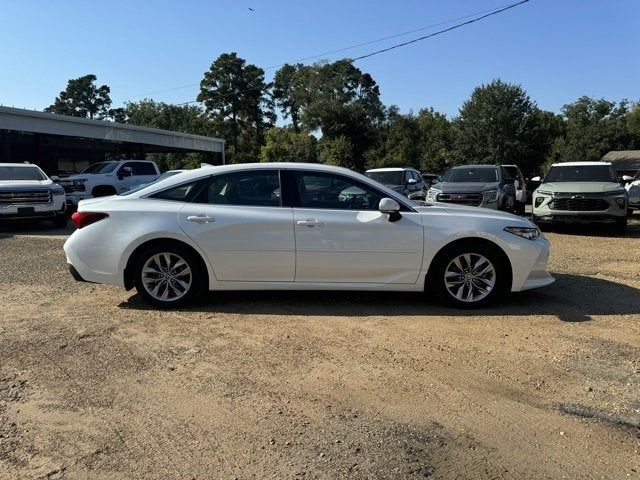 2021 Toyota Avalon XLE