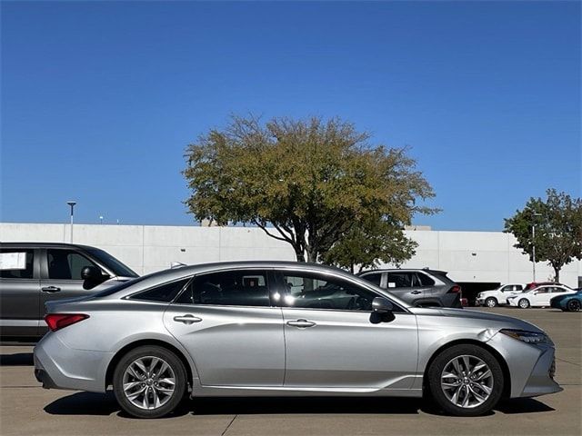 2021 Toyota Avalon XLE