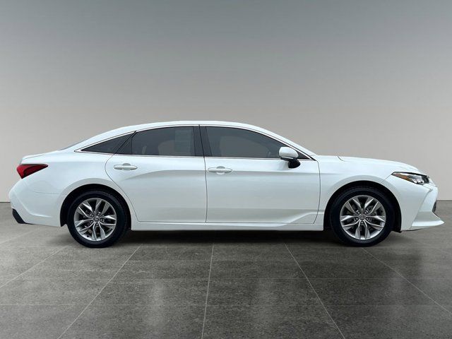 2021 Toyota Avalon XLE