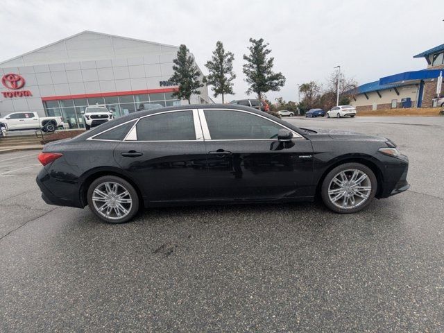 2021 Toyota Avalon Hybrid Limited