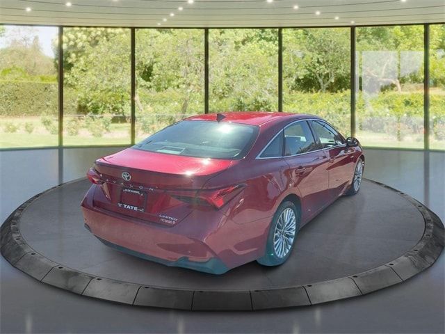 2021 Toyota Avalon Hybrid Limited