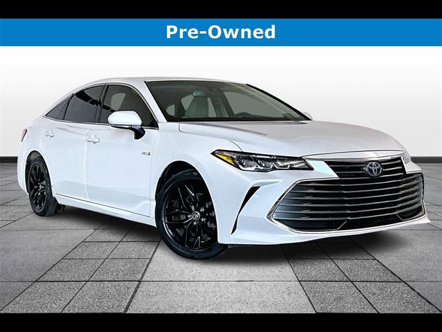 2021 Toyota Avalon Hybrid XLE