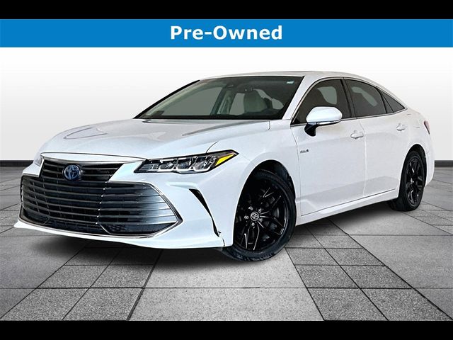 2021 Toyota Avalon Hybrid XLE