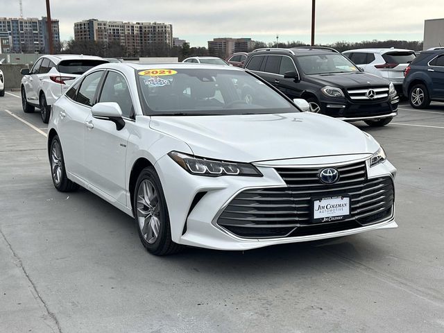2021 Toyota Avalon Hybrid XLE