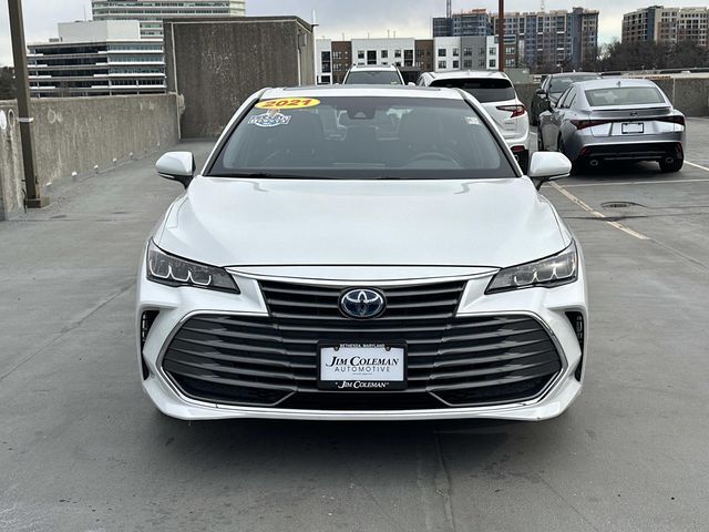2021 Toyota Avalon Hybrid XLE