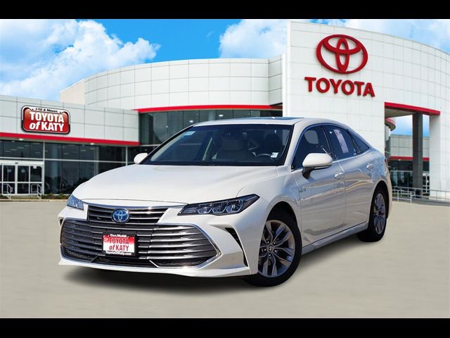 2021 Toyota Avalon Hybrid XLE