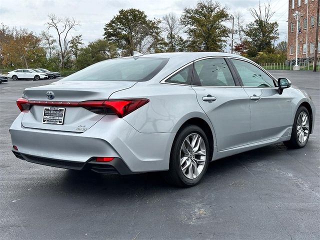 2021 Toyota Avalon Hybrid XLE