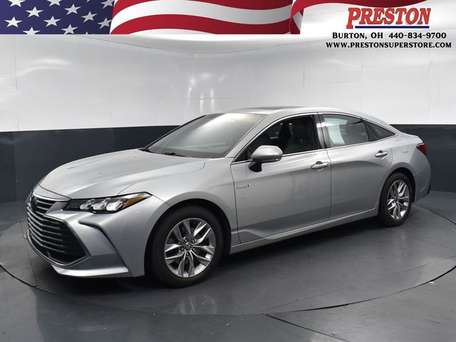 2021 Toyota Avalon Hybrid XLE