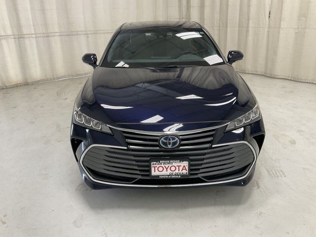 2021 Toyota Avalon Hybrid XLE