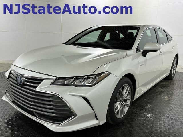 2021 Toyota Avalon Hybrid XLE