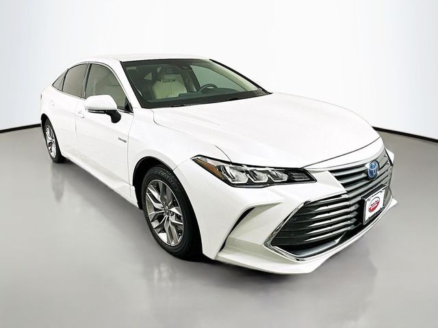 2021 Toyota Avalon Hybrid XLE