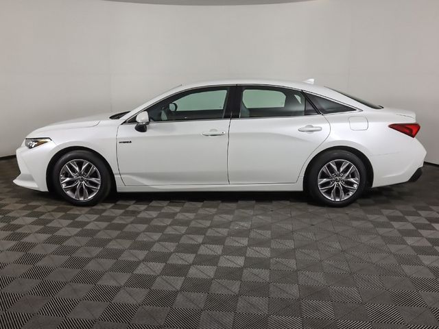 2021 Toyota Avalon Hybrid XLE