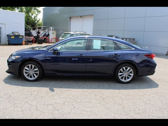 2021 Toyota Avalon Hybrid XLE