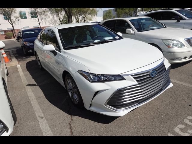 2021 Toyota Avalon Hybrid XLE