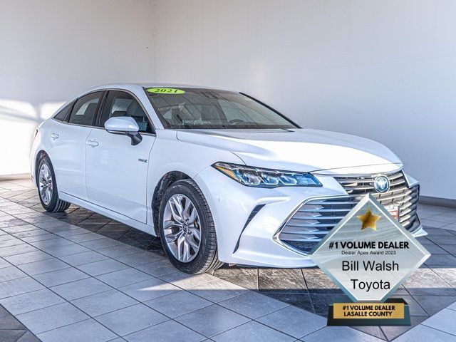 2021 Toyota Avalon Hybrid XLE