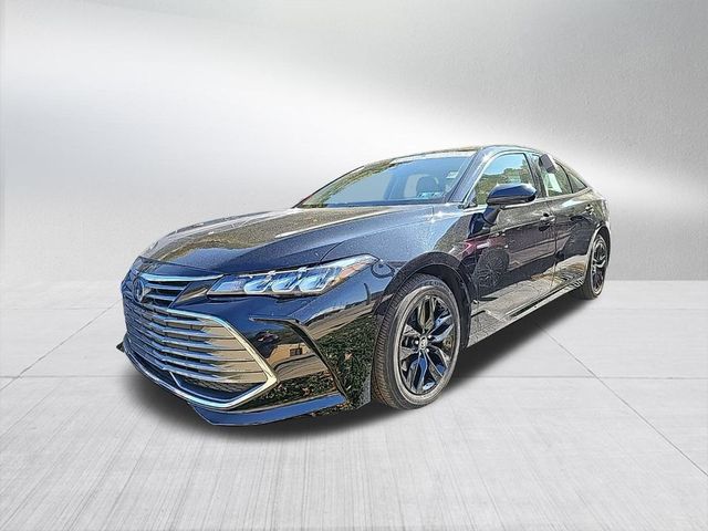 2021 Toyota Avalon Hybrid XLE