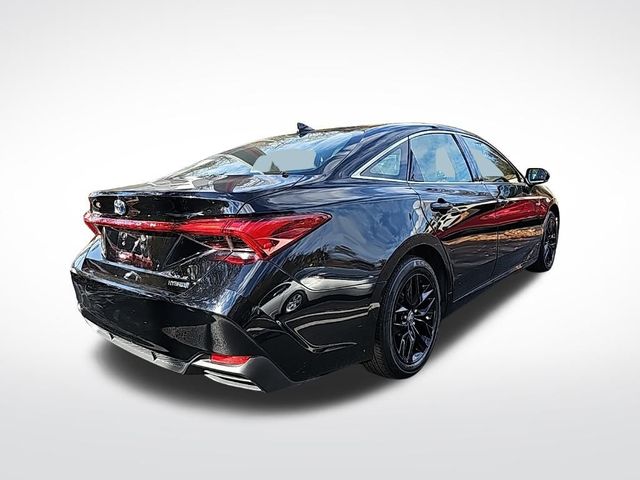 2021 Toyota Avalon Hybrid XLE