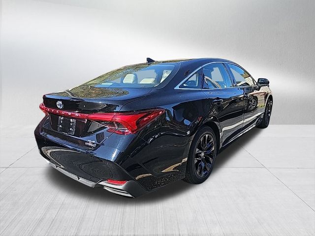 2021 Toyota Avalon Hybrid XLE