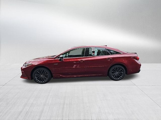 2021 Toyota Avalon Hybrid XSE