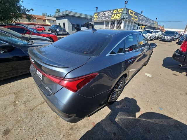 2021 Toyota Avalon Hybrid XSE