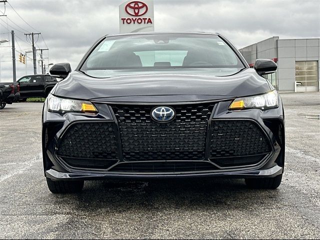 2021 Toyota Avalon Hybrid XSE