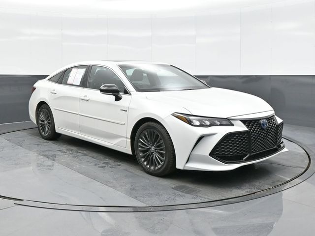 2021 Toyota Avalon Hybrid XSE