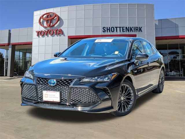 2021 Toyota Avalon Hybrid XSE