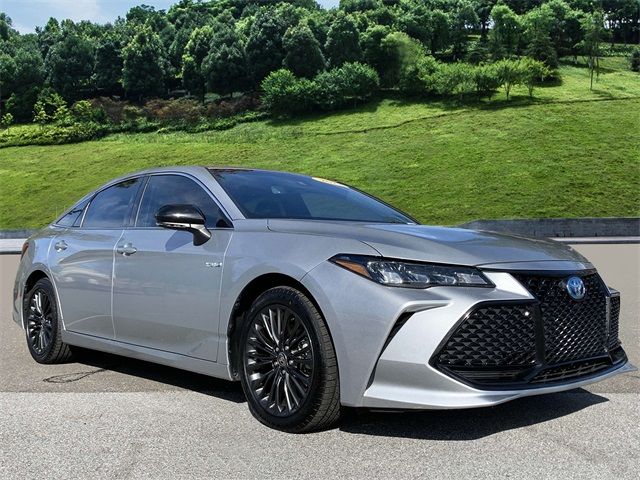 2021 Toyota Avalon Hybrid XSE