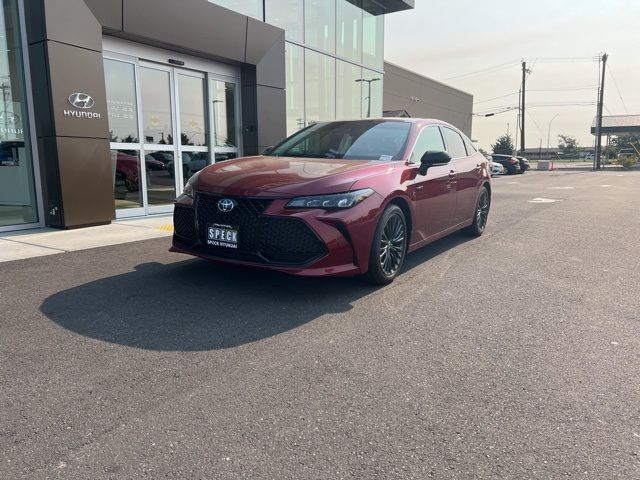 2021 Toyota Avalon Hybrid XSE