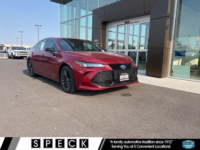 2021 Toyota Avalon Hybrid XSE