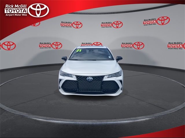 2021 Toyota Avalon Hybrid XSE