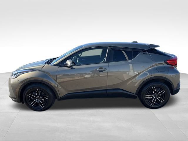 2021 Toyota C-HR LE