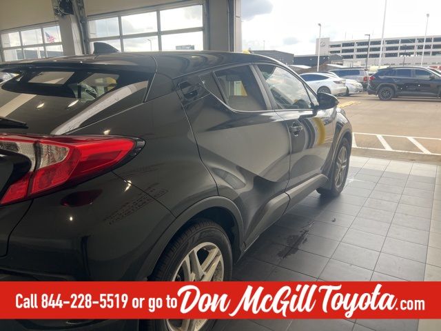 2021 Toyota C-HR LE