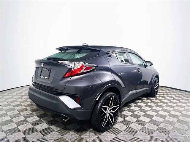 2021 Toyota C-HR LE