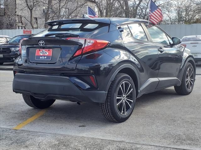 2021 Toyota C-HR LE