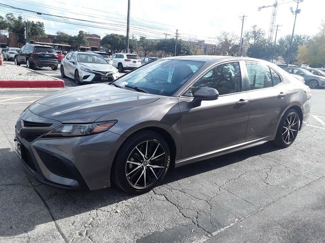 2021 Toyota Camry SE