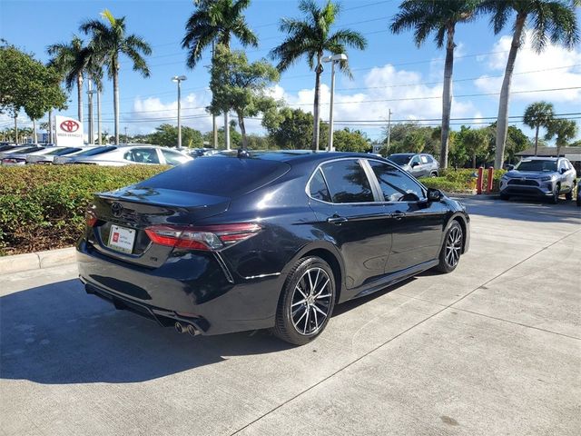 2021 Toyota Camry SE