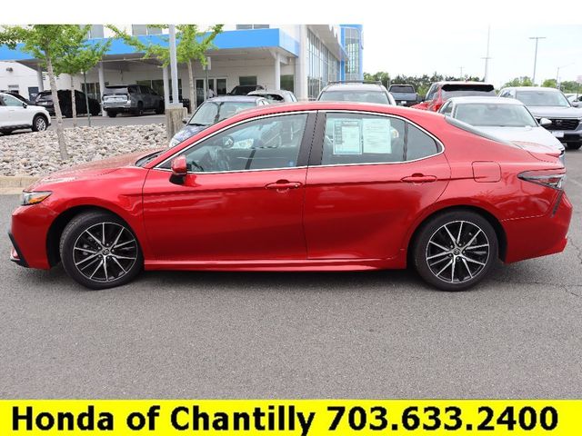 2021 Toyota Camry SE