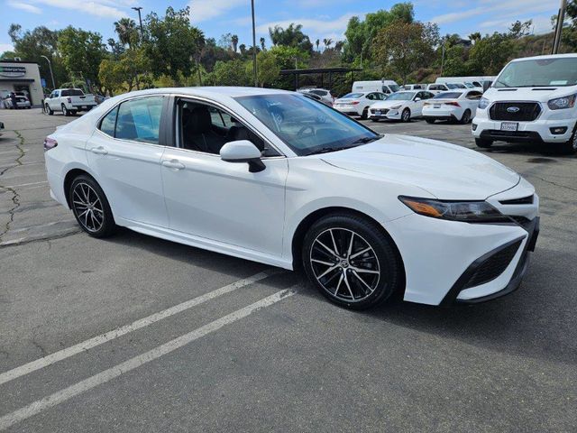 2021 Toyota Camry 
